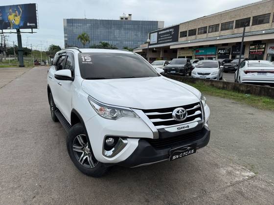 TOYOTA HILUX SW4 2.7 SRV 7 LUGARES 4X2 16V FLEX 4P AUTOMÁTICO TOYOTA HILUX SW4 2.7 SRV 7 LUGARES 4X2 16V FLEX 4P AUTOMÁTICO
